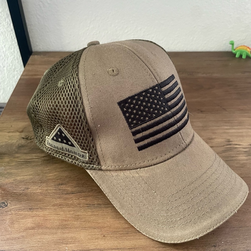 American flag mesh trucker hat